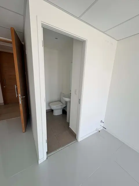 Baño privado de oficina